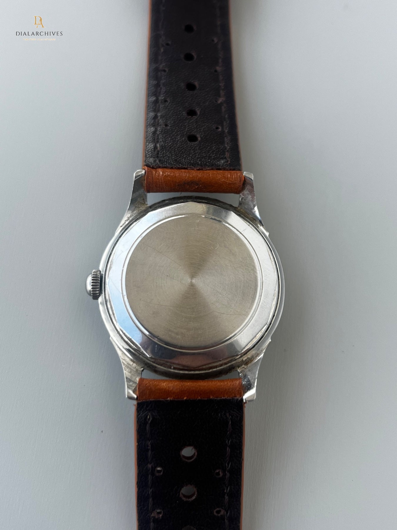 Vintage Wittnauer Automatic Swiss Watch – Cream Dial